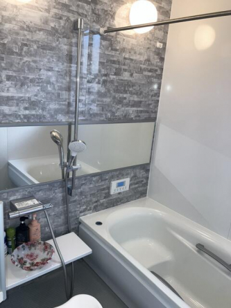 窓付きで明るいお風呂