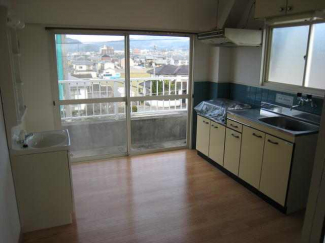 松山市福音寺町のマンションの画像