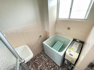 松山市桑原５丁目のマンションの画像