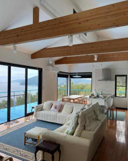 宇和海が見渡せる別荘の画像