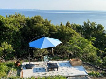 宇和海が見渡せる別荘の画像