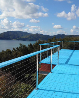 宇和海が見渡せる別荘の画像