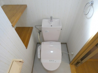 温水洗浄便座付きで快適です☆