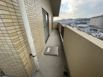 【バルコニー】