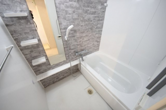 2025年リフォームされた浴室