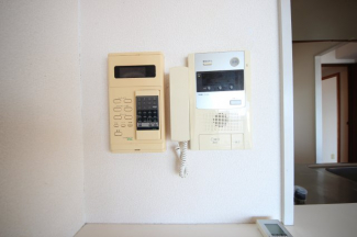 有線とインターフォン