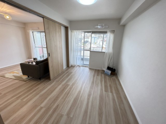 広々とした洋室です