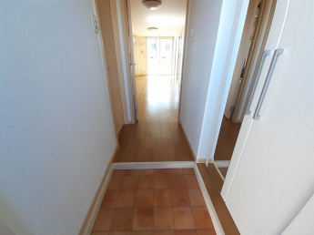 毎日通る玄関はこちらです