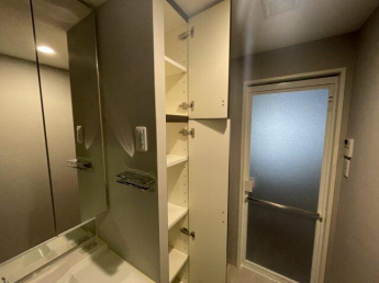 洗面所の収納です。