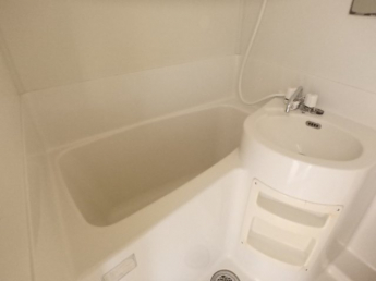 一日の疲れを癒すバスルーム