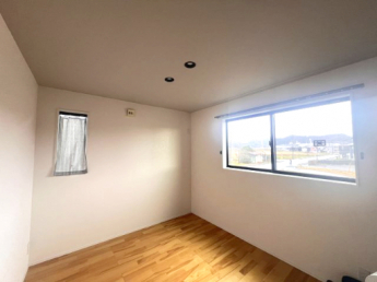 オープンクローゼットあり。