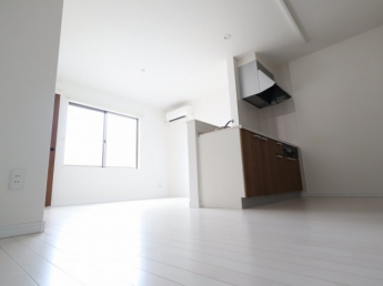 【居間・リビング】