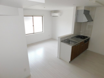 【居間・リビング】