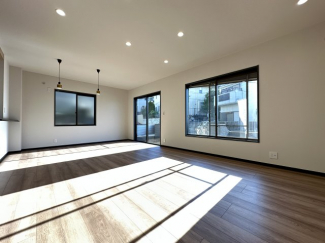 【居間・リビング】