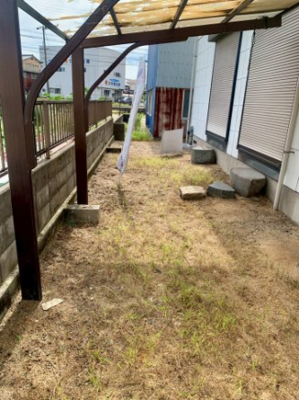 南東庭側（北より撮影）