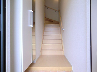 毎日通る玄関はこちらです