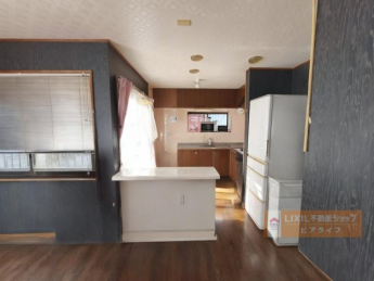 リビング別角度、AIで家具を一部消しています