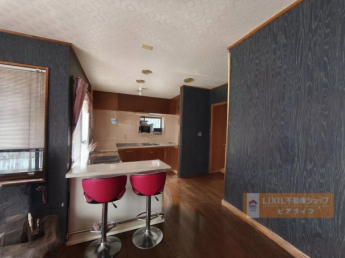 リビング別角度、AIで家具を一部消しています