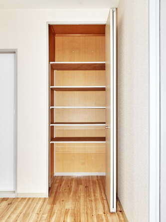 玄関ホール収納