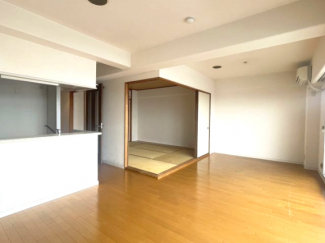 【居間・リビング】