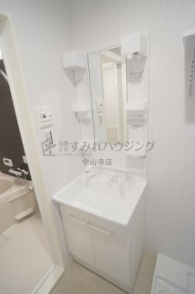 【洗面所】