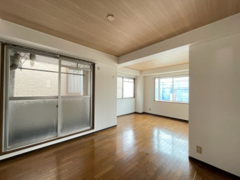 【居間・リビング】