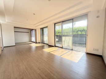 【居間・リビング】