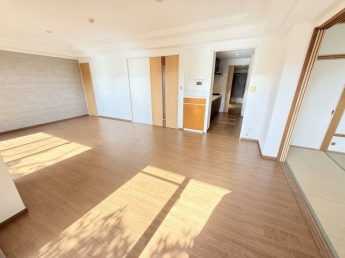 【居間・リビング】