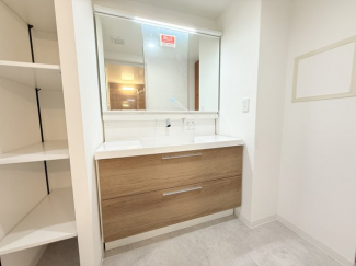 【独立洗面台】