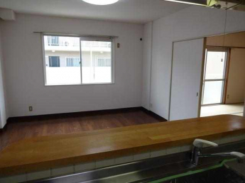 カウンターキッチン仕様です