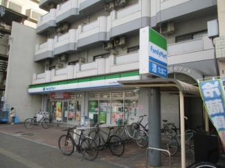 ファミリーマート松山平和通り店まで152m