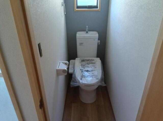 今治市北鳥生町４丁目のアパートの画像