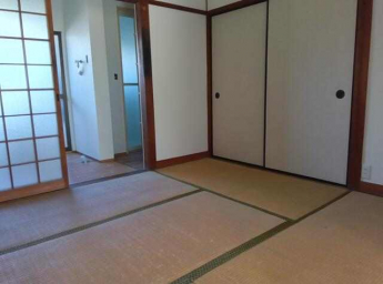 今治市北鳥生町４丁目のアパートの画像