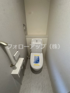 清潔感のあるトイレです