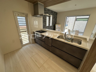 キッチンでお料理をお楽しみください