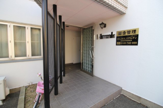 【エントランス】