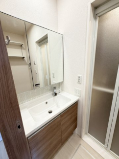 【独立洗面所】