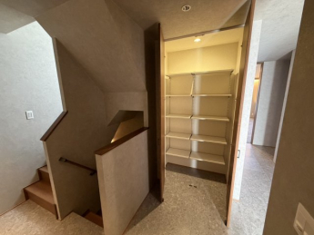 【居間・リビング】