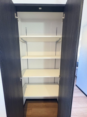 2F廊下クローゼット