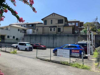 横山駅前モータープールの画像