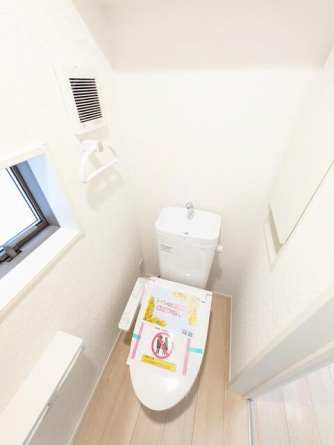 フチなしでお手入れ簡単　節水タイプとなっております