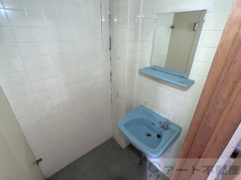 松山市一番町１丁目の店舗一部の画像