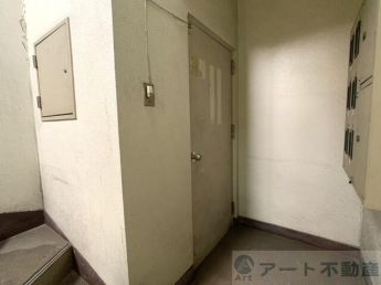 松山市一番町１丁目の店舗一部の画像