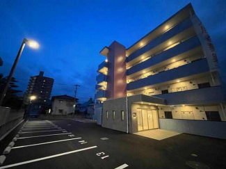 松山市松末２丁目のマンションの画像