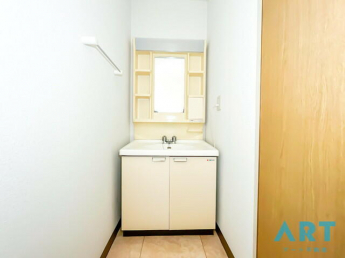 松山市朝生田町２丁目の店舗事務所の画像