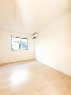 内装は落ち着いています