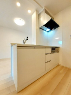 コンパクトなキッチンで掃除もラクラク