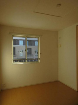 内装は落ち着いています