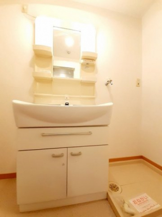 コンパクトで使いやすい洗面所