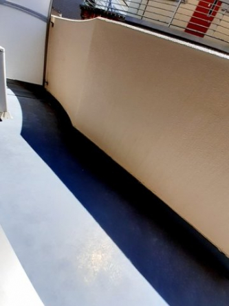 お洗濯にも便利なバルコニー付き